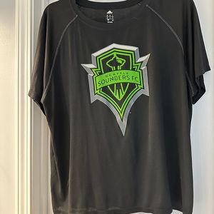 Adidas Seattle Sounders FC size Large shirt